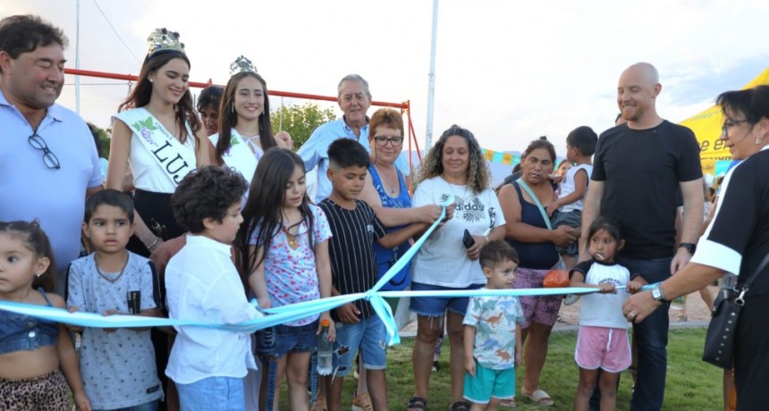 Allasino inauguró 2 nuevas plazas en Perdriel