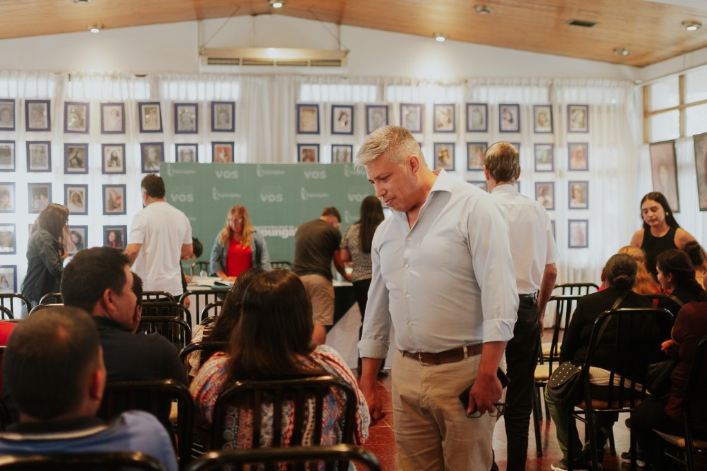 Cuarta Etapa del Programa Reconstruir en Tupungato: 18 adjudicatarios del Barrio Nuestra Casa II firmaron los Convenios para terminar sus viviendas