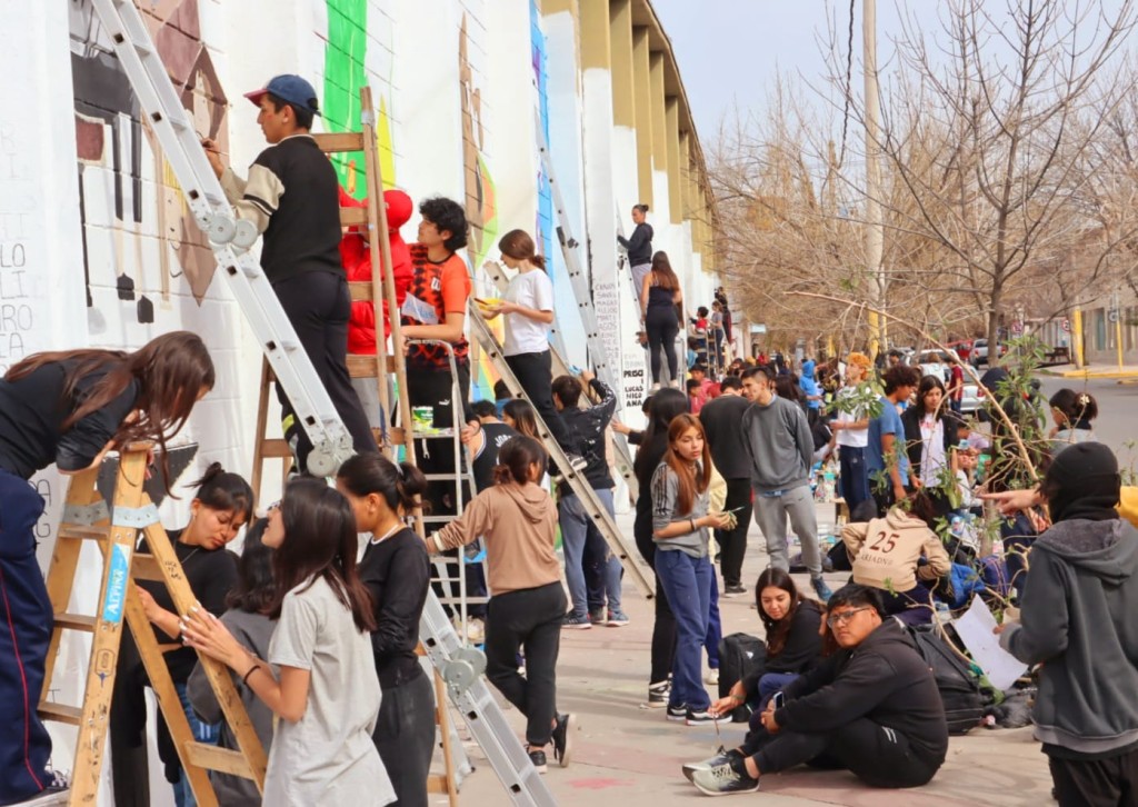 El Municipio convoca a delegados de escuelas secundarias para el Vivo Luj&aacute;n 2026