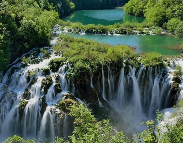 LUGARES SO&Ntilde;ADOS.-