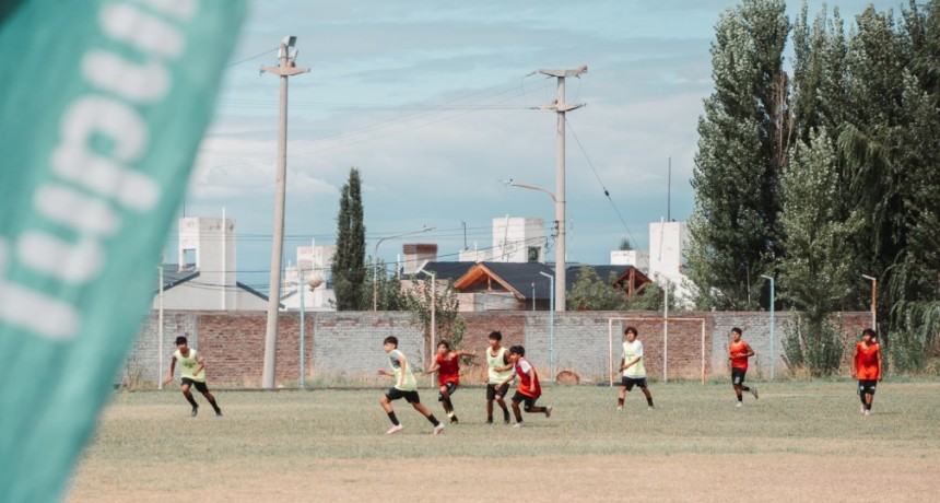 Club Deportivo Godoy Cruz Antonio Tomba: futbolistas de Tupungato participaron de pruebas de jugadores