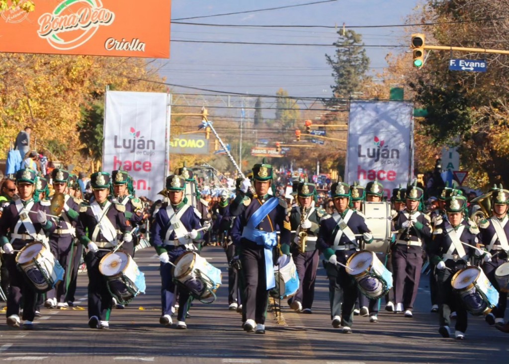 Gran Desfile por los 170 años de Luján de Cuyo   