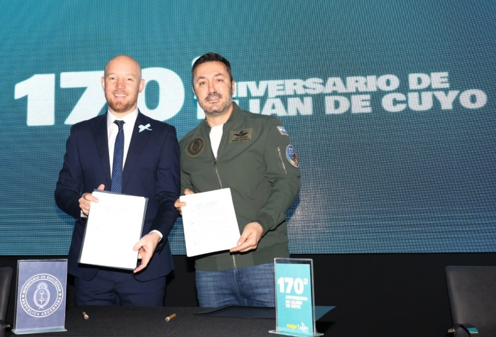 Más de 20 mil personas participaron del Gran Desfile Cívico Militar por el Aniversario 170 de Luján de Cuyo