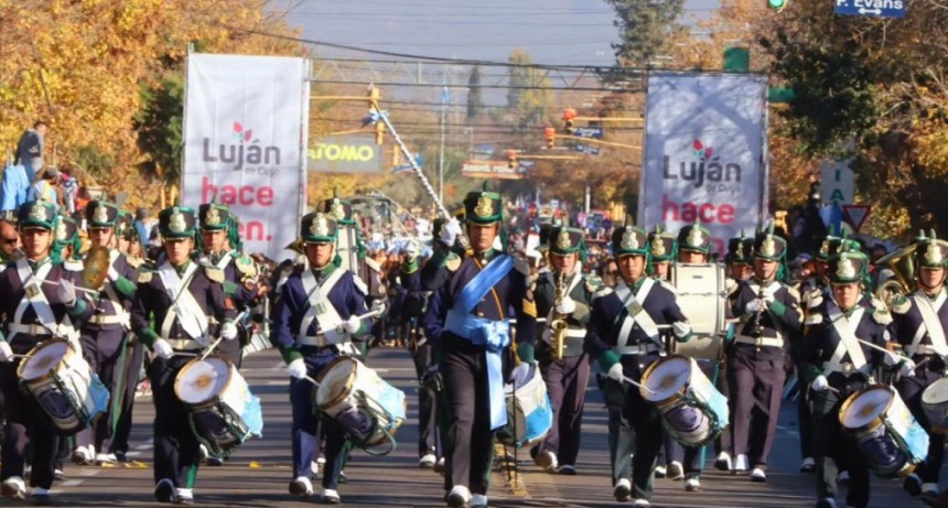 Gran Desfile por los 170 años de Luján de Cuyo   