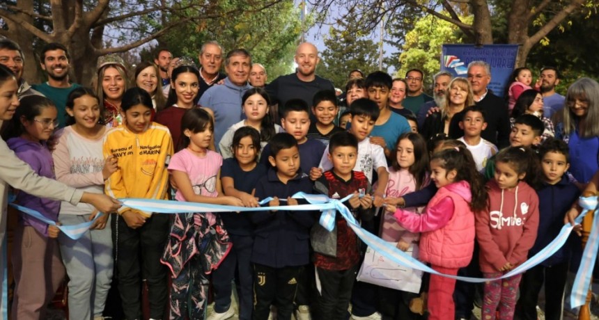 Allasino inauguró otra Plaza en el departamento