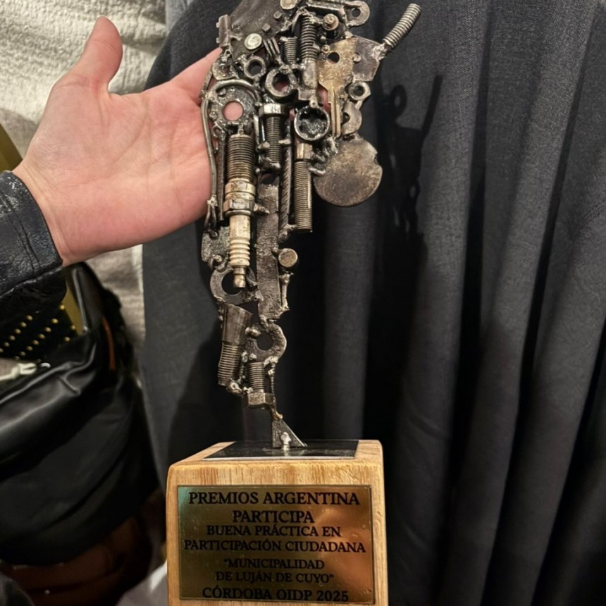 Histórico: Luján recibió una distinción internacional por el programa Hagamos Plaza