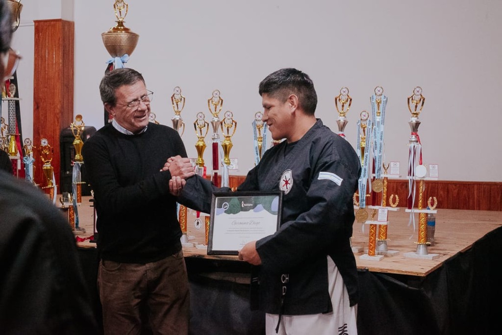 La gesti&oacute;n del Intendente de Tupungato reconoci&oacute; al profesor Diego Ger&oacute;nimo por el Torneo de Chaiu Do Kwan en homenaje al Maestro Fabricio Garc&iacute;a