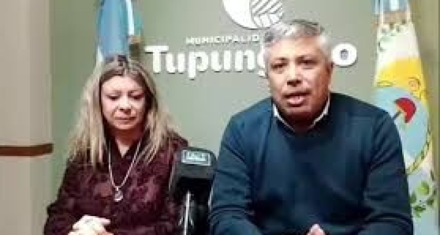 EL INTENDENTE DE TUPUNGATO JUNTO CON LA D.G.E. BRINDO CONFERENCIA DE PRENSA FRENTE A LA MENTIRA MALINTENCIONADA SOBRE EL CIERRE DEL IES  DE TUPUNGATO