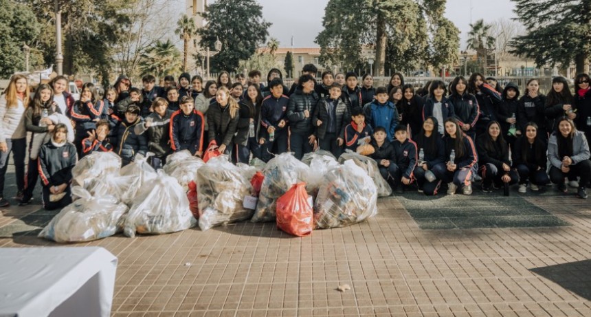 EN TUPUNGATO SE CONMEMORÓ EL DÍA MUNDIAL DEL AMBIENTE CON DIFERENTES PROPUESTAS Y EL LANZAMIENTO DE UNA CAMPAÑA.