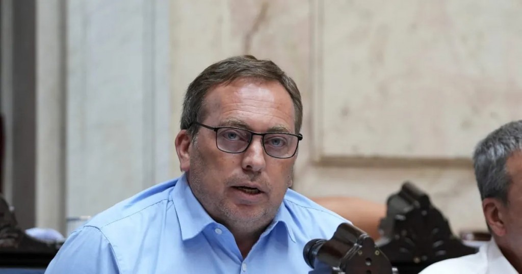 PODCAST MIRADAS: MARTÍN AVEIRO DIPUTADO NACIONAL
