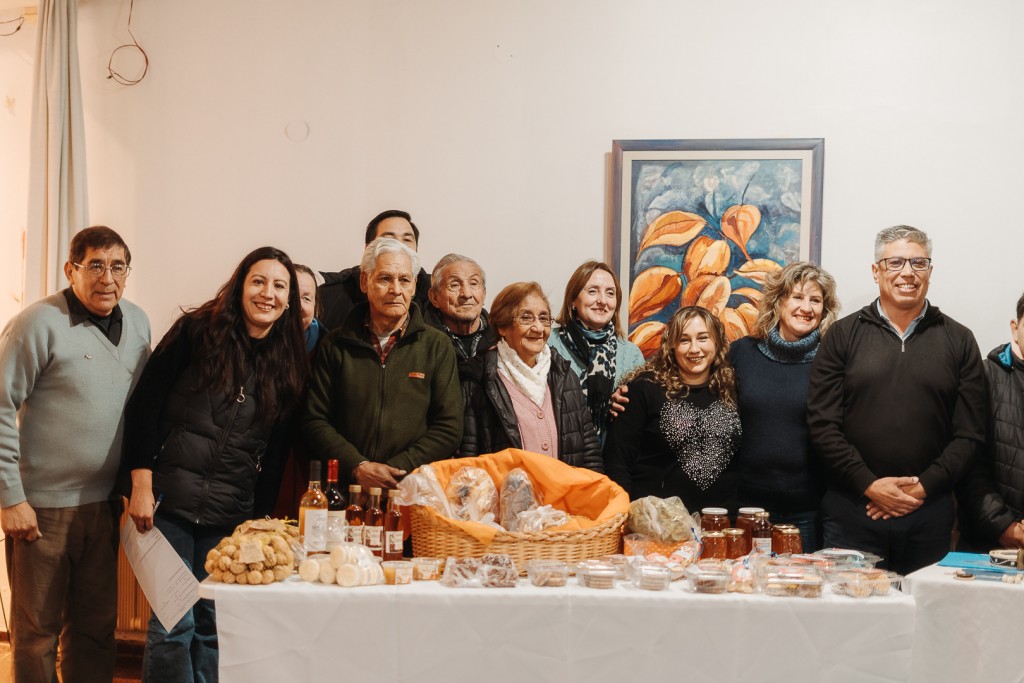   Artesanos tupungatinos participaron de la Comisi&oacute;n Evaluadora y emprendedores recibieron apoyo econ&oacute;mico