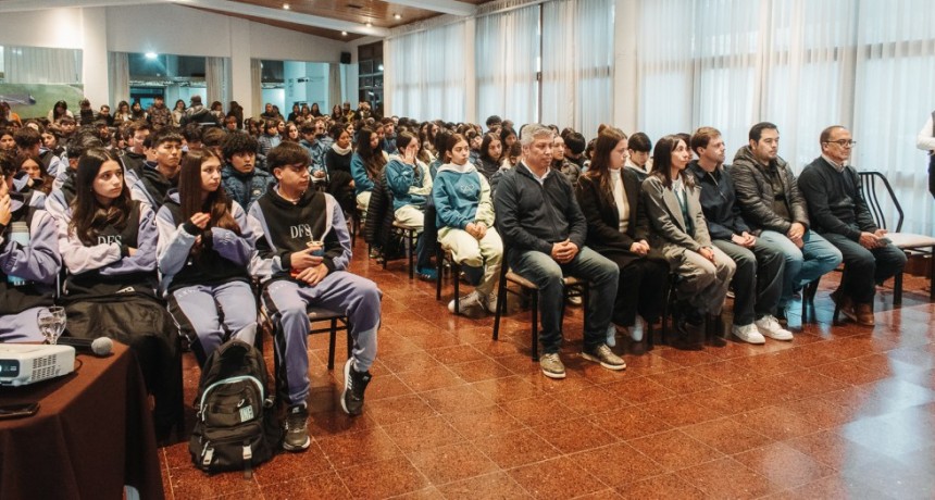 Mas de 200 estudiantes del Valle de Uco participaron en Tupungato de la 3? Edici&oacute;n del Taller Provincial 