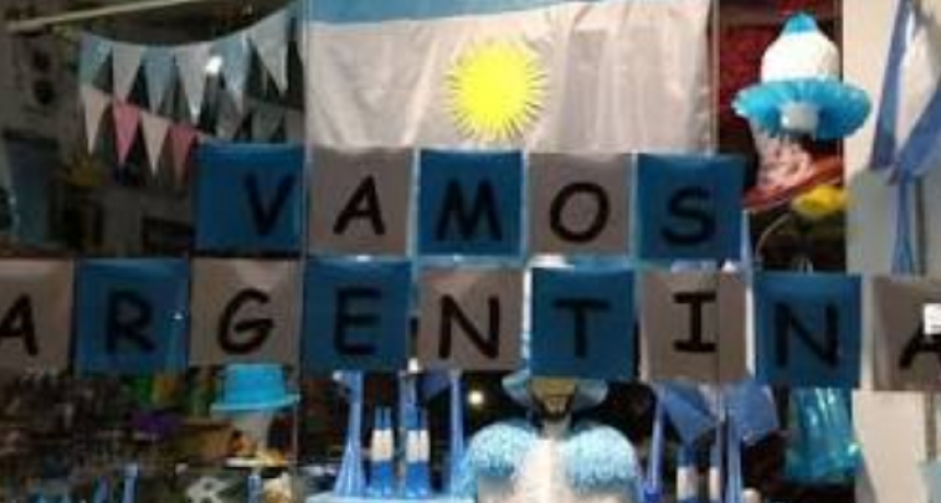 SAN CARLOS LANZA UN CONCURSO PARA VESTIR DE CELESTE Y BLANCO LOS COMERCIOS DEL DEPARTAMENTO.