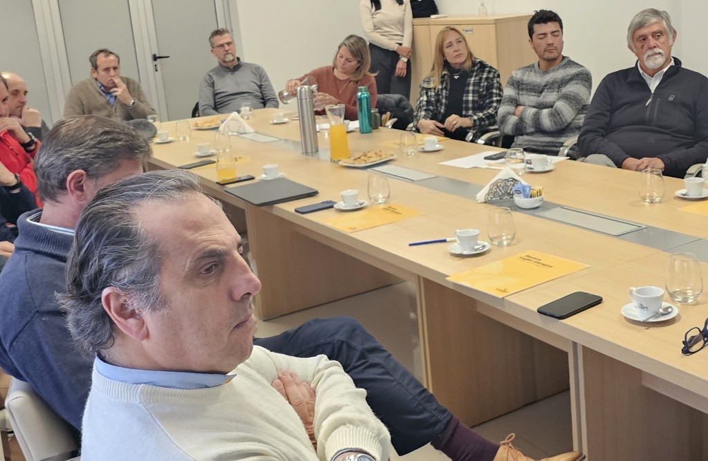 Allasino encabezó un encuentro estratégico con referentes del sector turístico local