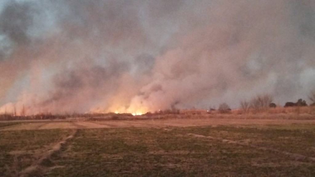 EL GRAVE INCENDIO PROVOCADO EN LAVALLE DEL QUE NADIE HABLA, CONTAMINACION CORRUPTA, SILENCIO CÓMPLICE DEL GOBIERNO Y LOS HIJOS DE LA PAUTA