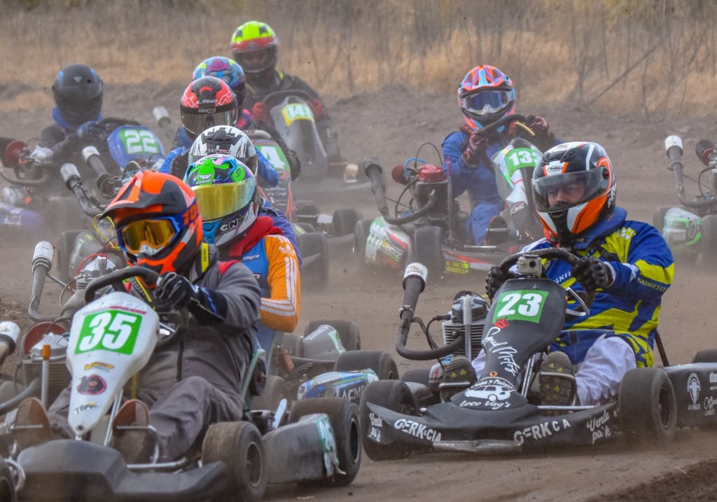 El rugir de motores vuelve a San Carlos: Campeonato Provincial de Karting Tierra