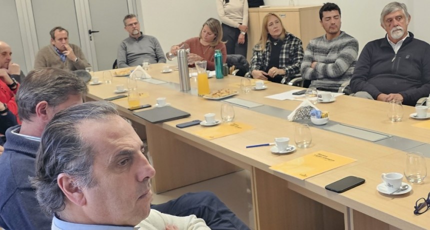 Allasino encabezó un encuentro estratégico con referentes del sector turístico local
