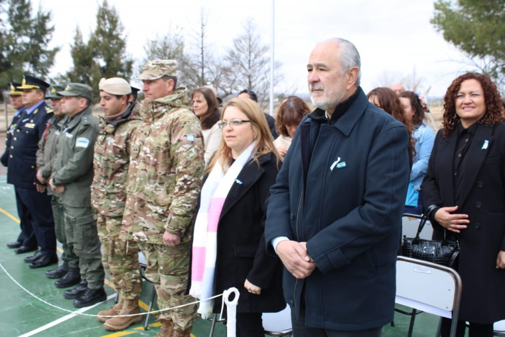 SAN CARLOS: ACTO CONMEMORATIVO EN LA ESCUELA CHACON.