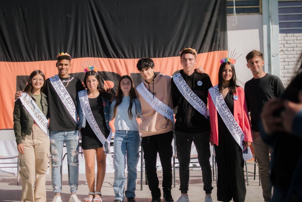 POR PRIMERA VEZ LA MUNI DE TUPUNGATO ACOMPAÑÓ EN LA ELECCIÓN DE CANDIDATOS ESTUDIANTILES DE TODAS LAS ESCUELAS SECUNDARIAS