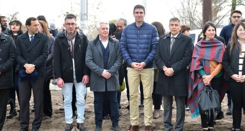 TUNUYÁN: Inauguración de nuevas salas de capacitación e informática.