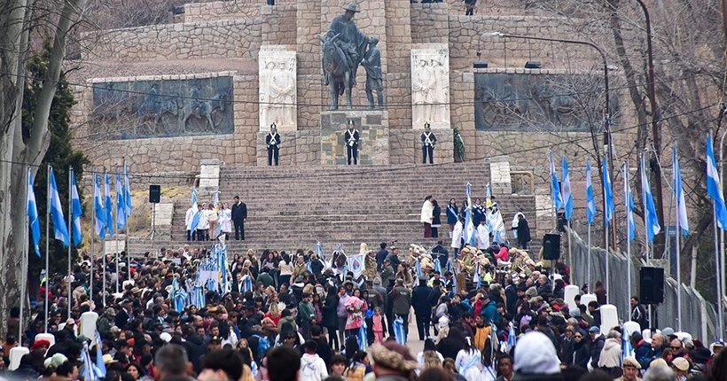 Tres días de actividades reunieron a más de 200.000 personas en el Manzano Histórico