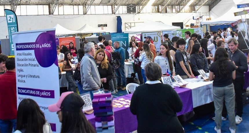 Gran convocatoria en la Expo Educativa 2025: más de 800 participantes