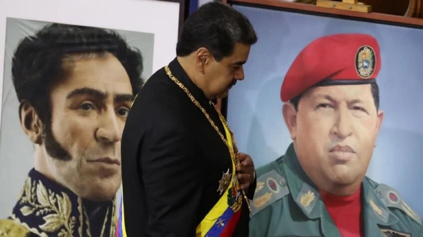 MADURO ADELANTO LA NAVIDAD EN VENEZUELA.¿ NADIE VA A HACER NADA?