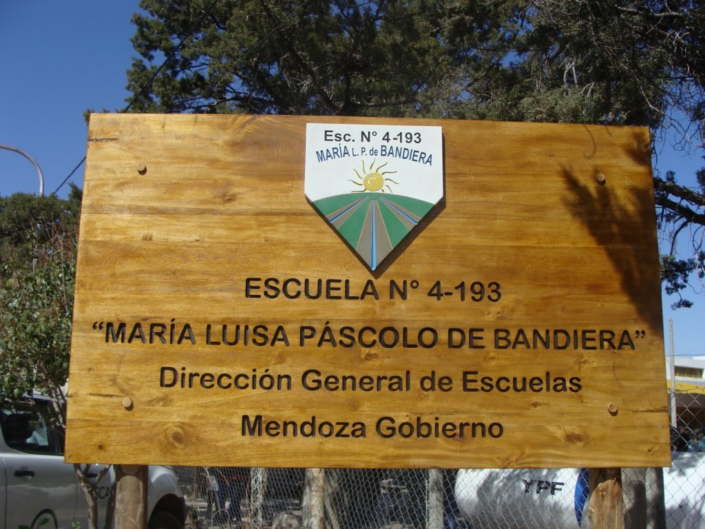 ESCUELA SIN GAS, PERO CON CLASES, TOTAL LOS NIÑOS Y DOCENTES YA NO SIENTE LAS TEMPERATURAS BAJO CERO.