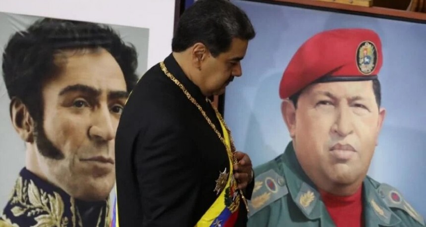 MADURO ADELANTO LA NAVIDAD EN VENEZUELA.¿ NADIE VA A HACER NADA?