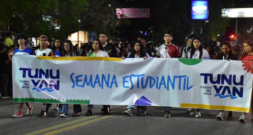 En medio de una multitud,Tunuyán cerró la semana estudiantil 2024.