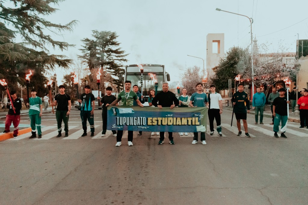 &iexcl;Con buenas noticias para los estudiantes comenz&oacute; Tupungato Estudiantil 2026!