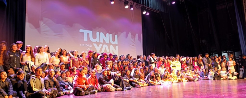 M&aacute;s de 600 bailarines participaron de la Selectiva Valle de Uco de Ritmos y Tendencias