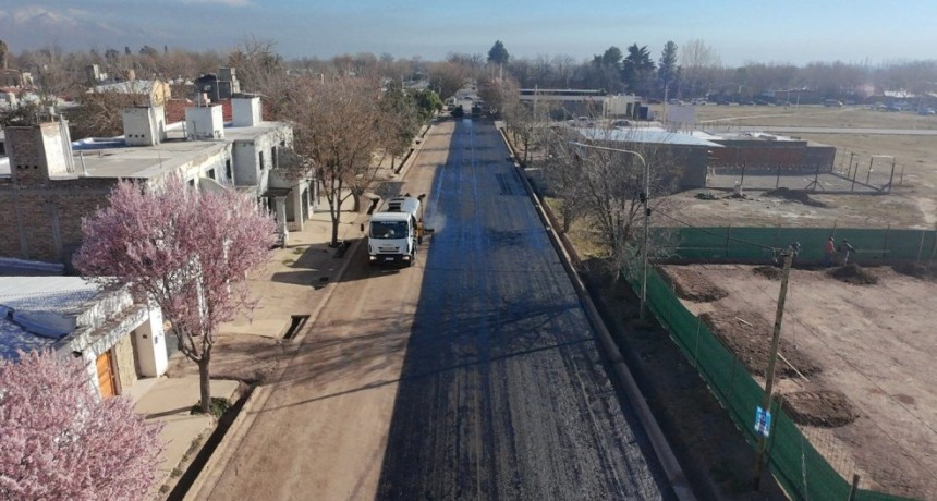 M&aacute;s obras para Tunuy&aacute;n: el Municipio avanza con asfalto y mejoras viales
