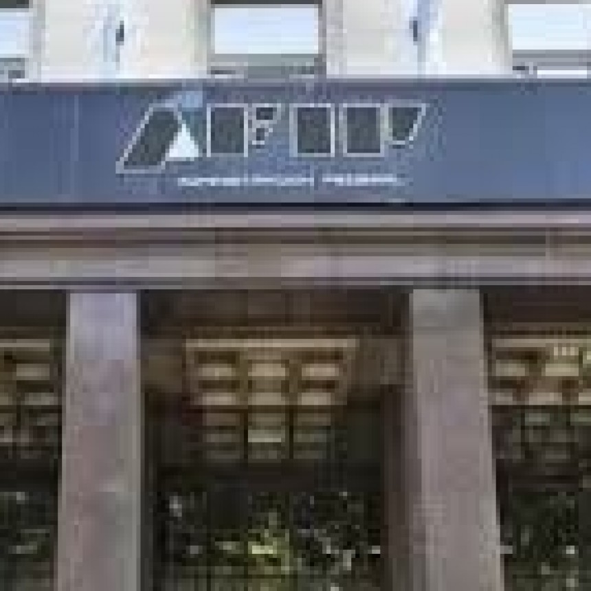 El Gobierno eliminará la AFIP, el organismo encargado de cobrar impuestos, que tiene 21 mil empleados y paga sueldos atados a la recaudación.