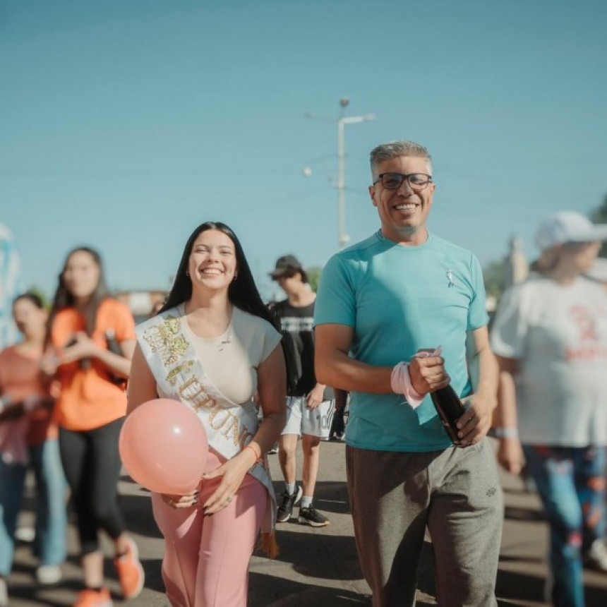 LA CAMINATA ROSA DE TUPUNGATO MOTIVÓ A MÁS DE 100 PERSONAS A RECORRER LA CIUDAD CONCIENTIZANDO SOBRE EL CÁNCER DE MAMA