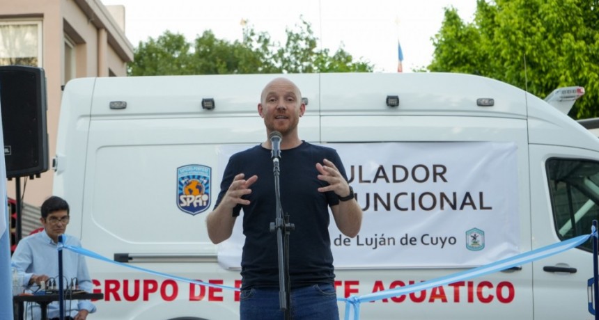 Bomberos Voluntarios de Luján presentaron la primera etapa del Simulador Multifunción.