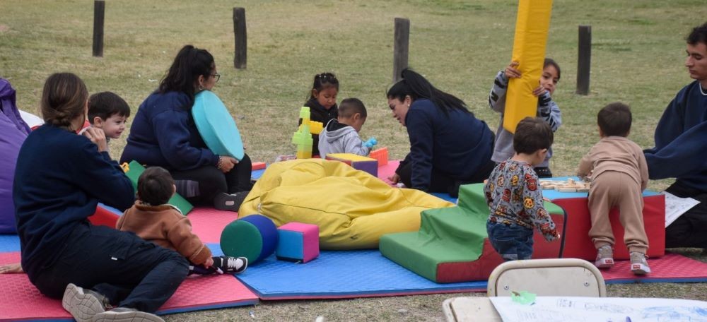 Primera Infancia Primero: 30 familias se reúnen para fortalecer la crianza en un nuevo encuentro
