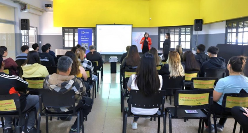 Luján de Cuyo realizó un taller gratuito de armado de CV y entrevistas laborales