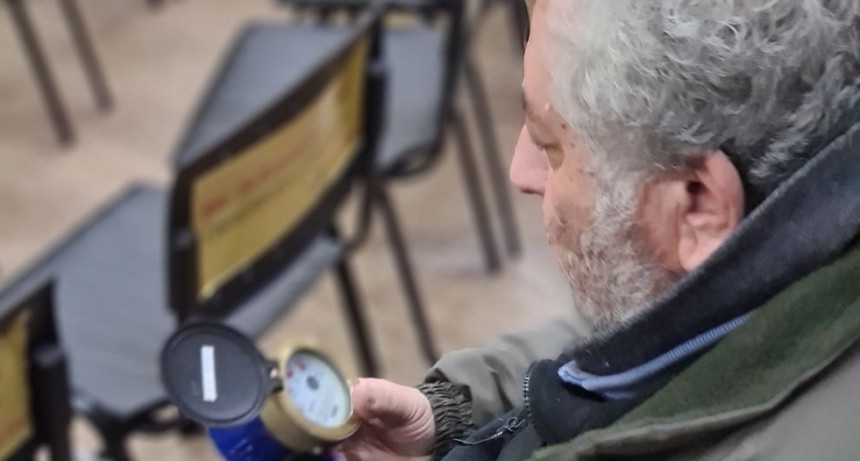 Luján de Cuyo avanza con la implementación de micromedidores de agua en los barrios