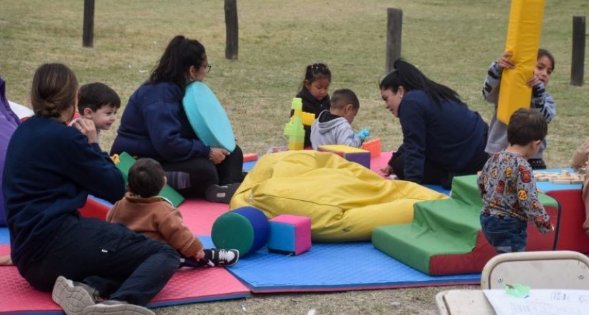 Primera Infancia Primero: 30 familias se reúnen para fortalecer la crianza en un nuevo encuentro