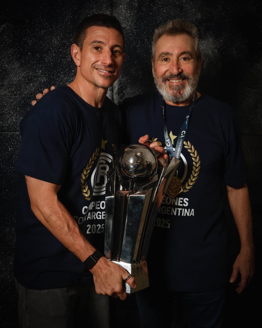 INDEPENDIENTE RIVADAVIA HACE HISTORIA , DANIEL VILA UNPLUGGED