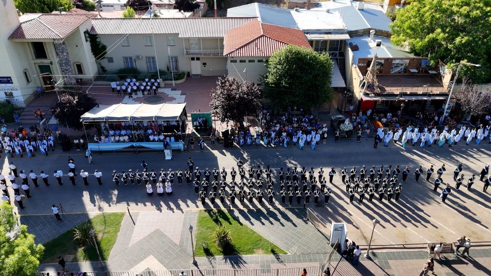 Tupungato cerró sus festejos de Aniversario con el anhelado Desfile Cívico Militar Escolar