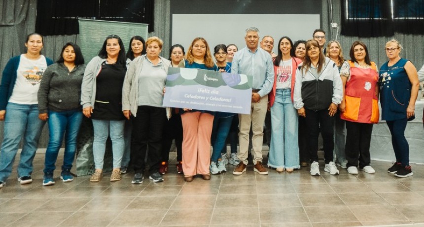 El Intendente Gustavo Aguilera saludó y reconoció a los celadores en su día