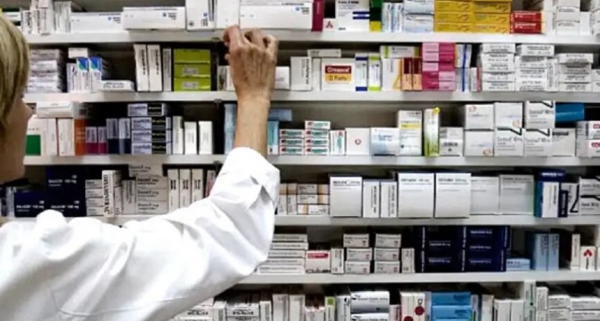FARMACIAS DESFINANCIADAS POR INCREMENTOS CONSTANTES Y EN CONTRA DEL DNU.