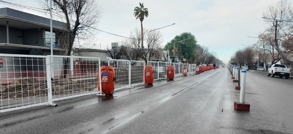 Renovación de cañerías cloacales sobre Avenida San Martín de Tunuyán