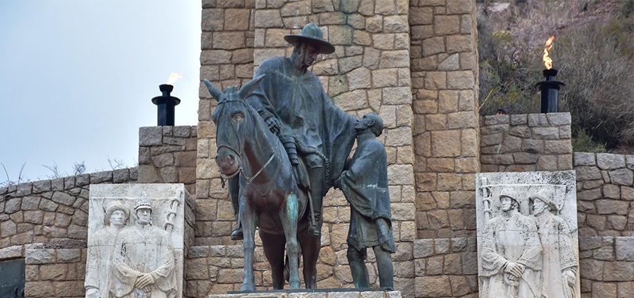 Capacitación Histórica en TUNUYÁN: Explorando el Legado Sanmartiniano 