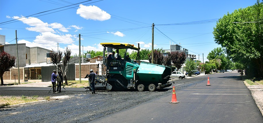 El Plan de Asfalto en TUNUYÁN ya suma más de 70 cuadras