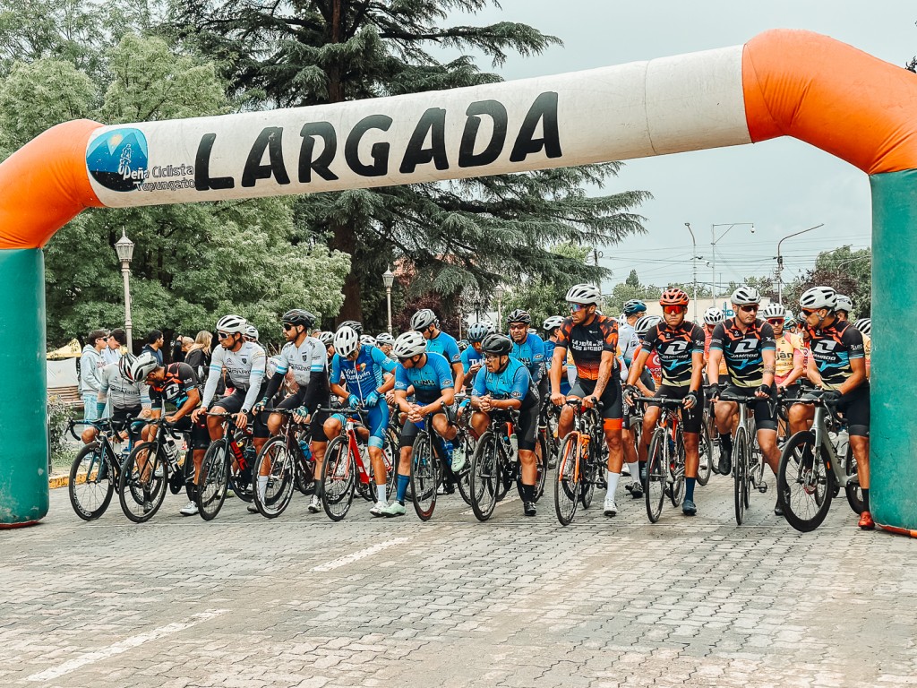 Más de 100 ciclistas participaron de la 16ª Vuelta Ciclista de Tupungato