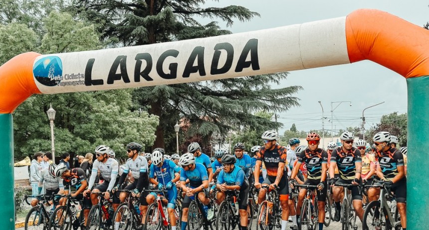 Más de 100 ciclistas participaron de la 16ª Vuelta Ciclista de Tupungato 